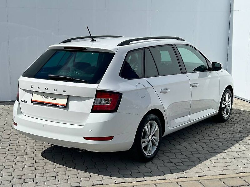 Škoda Fabia Tour Ambition 1,0TSI - fotka 2 z 24