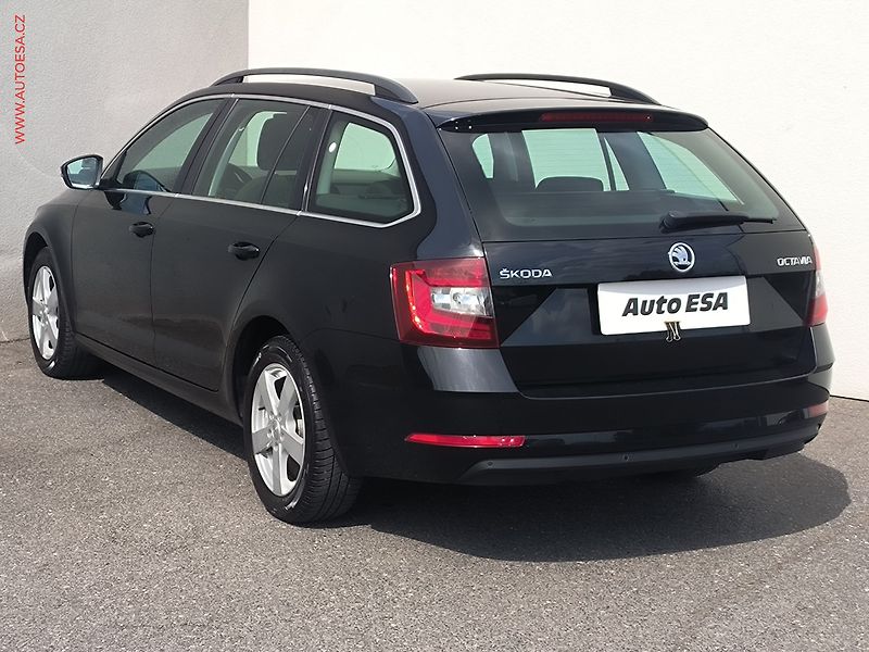 Škoda Octavia (2018) 1.6TDi, ČR, Style, DSG, LED - fotka 6 z 22