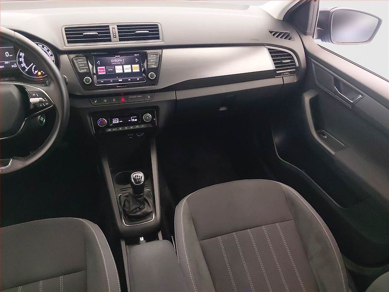 Škoda Fabia (2021) Style 1.0 TSI, Tempomat - fotka 8 z 17