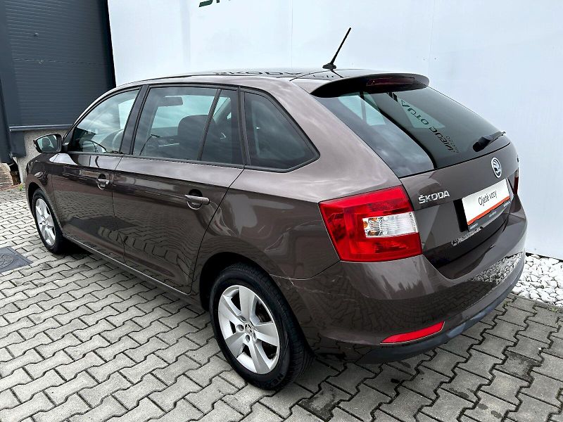 Škoda Rapid (2015) Spaceback 1.2 TSI 81kW MP6 Amb - fotka 31 z 31