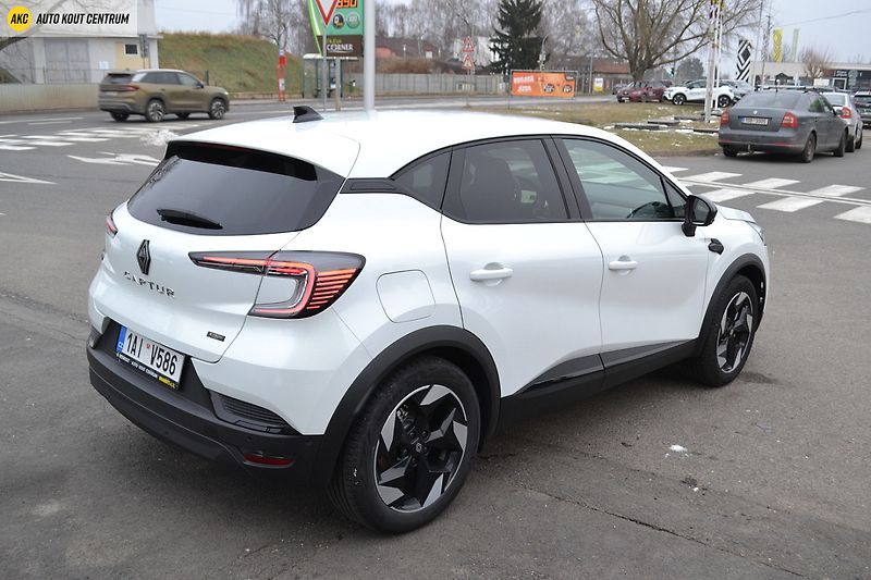 Renault Captur techno E-Tech full hybrid 145 - fotka 7 z 58