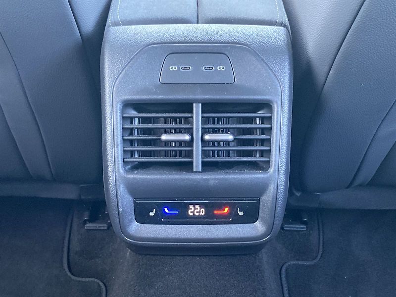 Škoda Superb (2025) Combi 2.0 TDI 4x4 DSG Sportlin - fotka 35 z 39