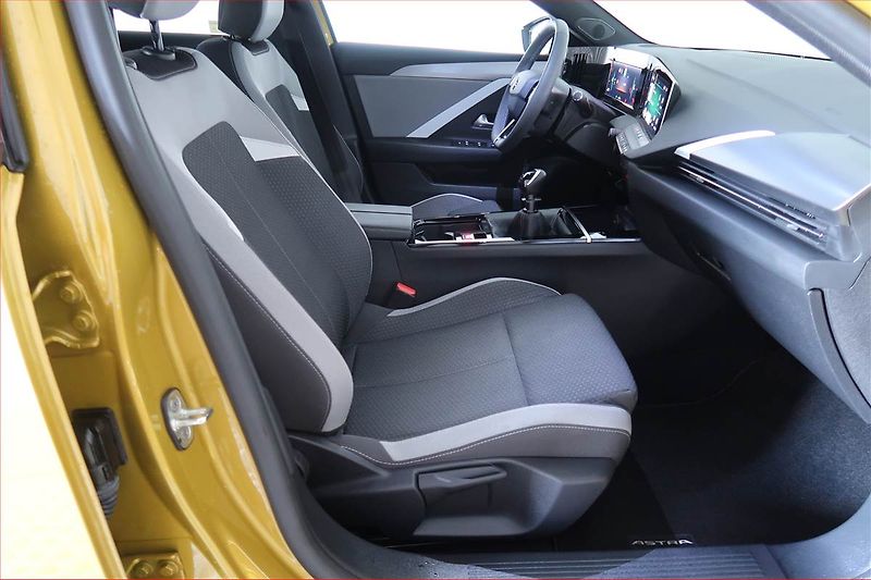 Opel Astra (2026) 1.2 Turbo - fotka 9 z 18