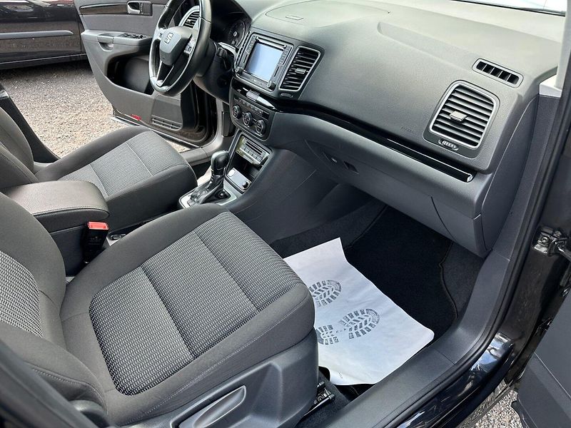 Seat Alhambra (2015) 2,0TDI 110kw DSG Style - fotka 17 z 42