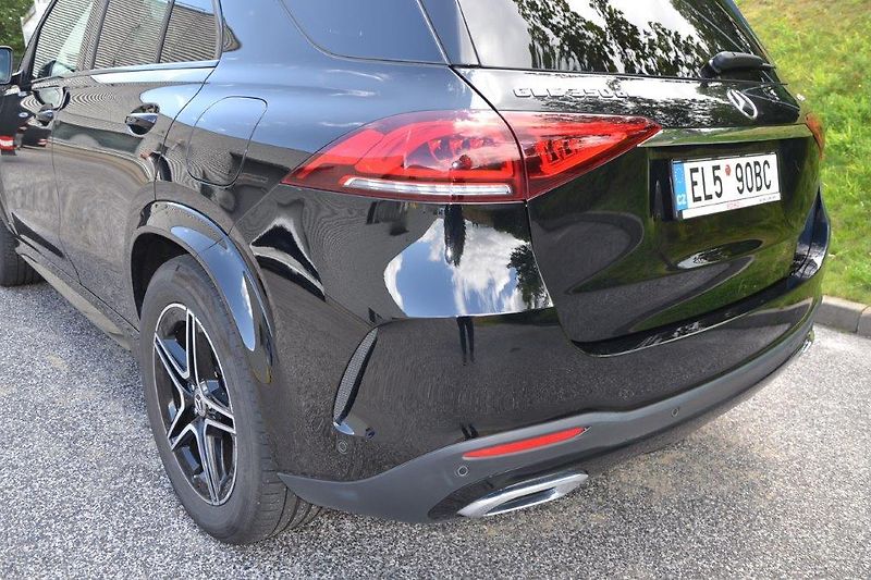 Mercedes-Benz GLE 350.de Plug-in Hybrid AMG 4Mat - fotka 23 z 46
