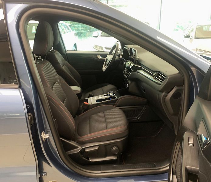 Ford Kuga ST-Line X PHEV, ČR, 1.MAJ - fotka 11 z 28