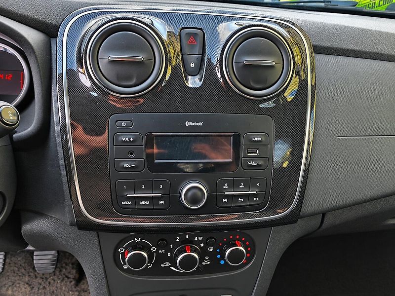 Dacia Sandero 1.0 TCe *LPG*74kW*PŮVOD ČR* - fotka 9 z 15