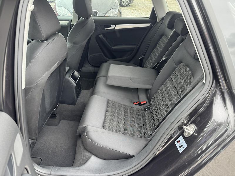 Audi A4 Avant 2.0TDi,rezervace - fotka 26 z 54
