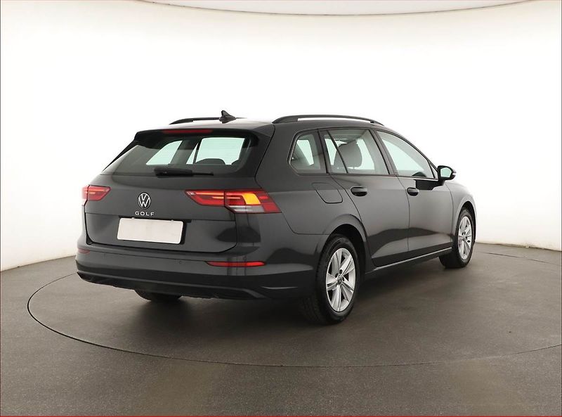 Volkswagen Golf (2021) 1.0 TSI, Tempomat - fotka 5 z 14