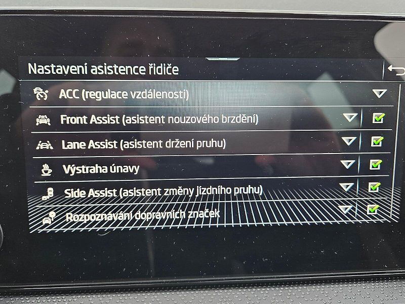 Škoda Kamiq (2024) TOP SELECTION TSI 85/1.0 A7F - fotka 13 z 28