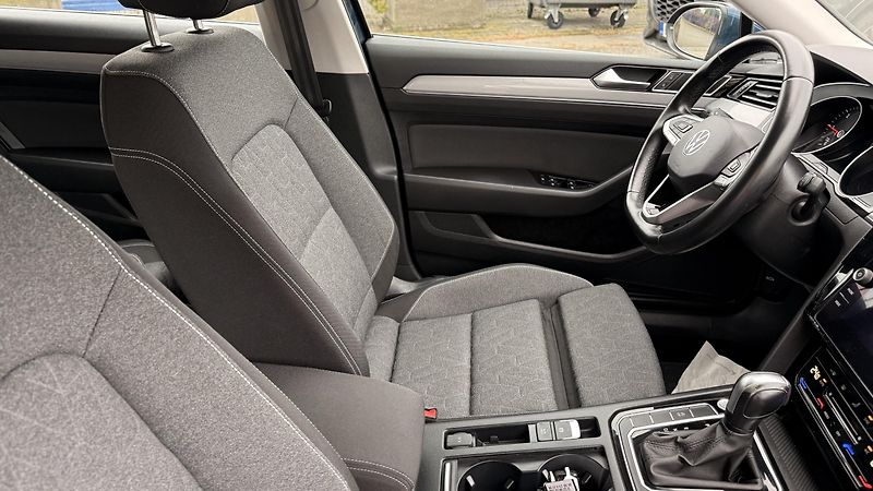 Volkswagen Passat (2023) 2.0TDI,DSG,ZÁRUKA,LED,DIESEL - fotka 42 z 60