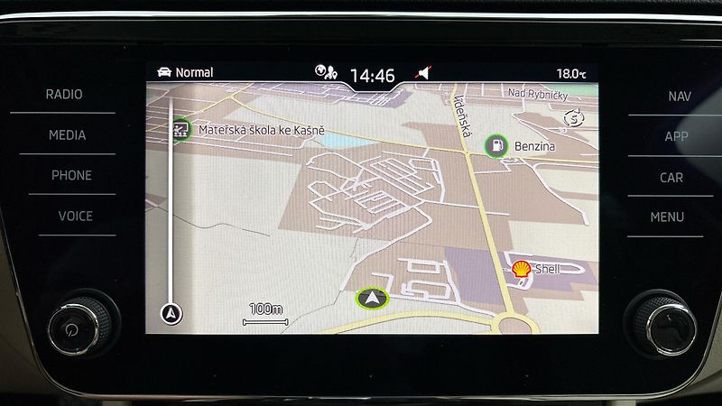 Škoda Superb 2.0 TDI DSG 4x4 L&K - fotka 30 z 31