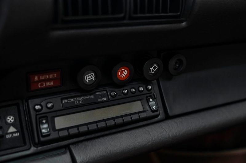 Porsche 911 SC - fotka 16 z 28