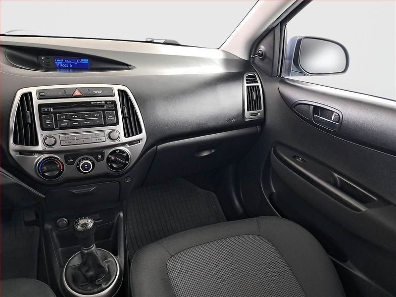 Hyundai i20 (2014) 1.2, Serv.kniha - fotka 8 z 14