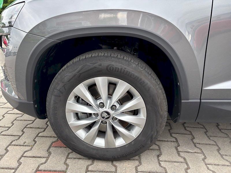 Škoda Karoq (2025) SELECTION 1.5 TSI 110 kW A7F - fotka 14 z 31