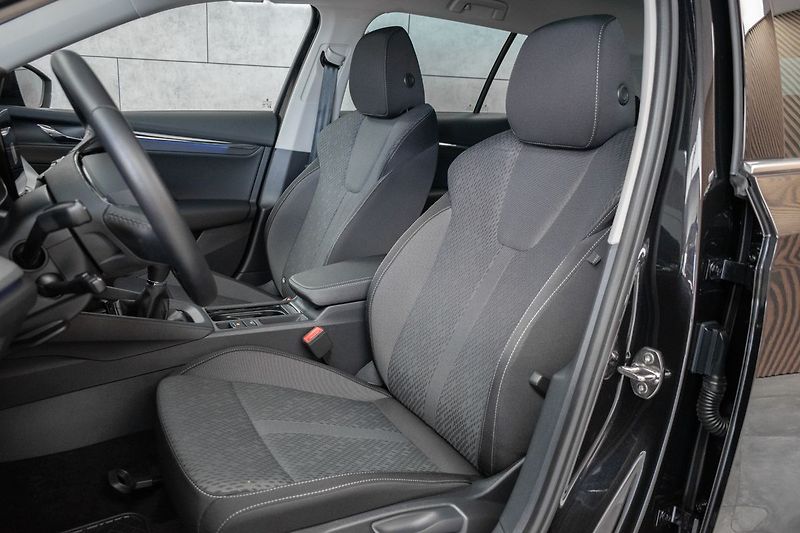 Škoda Octavia 2.0 TDI *REZERVACE* - fotka 10 z 44