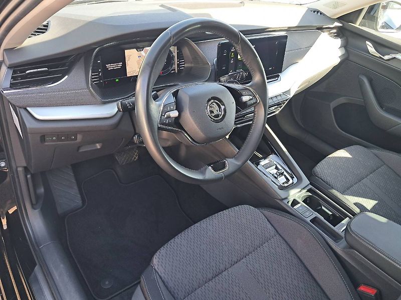 Škoda Octavia (2023) COMBI IV STYLE Plus 2.0 TDI / - fotka 22 z 30