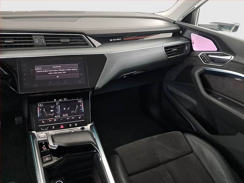 Audi e-tron (2019) 55 quattro, SoH 100% - fotka 12 z 20