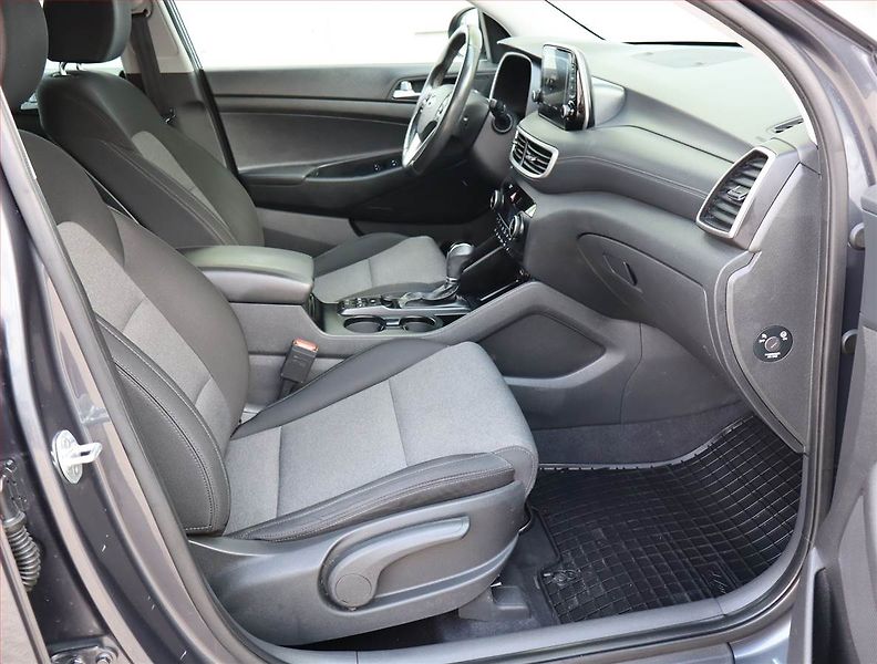 Hyundai Tucson (2019) 1.6 T-GDI, 4X4, Automat, Navi - fotka 9 z 19