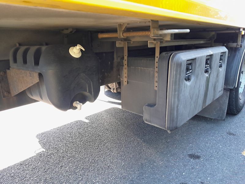Volvo FM 330 Thermoking T-1200R - fotka 6 z 40