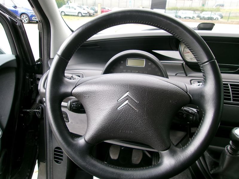 Citroën C8 2.0HDI - fotka 15 z 23