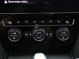 Volkswagen Passat 2,0 TDI DSG Virtual Business - náhled 25