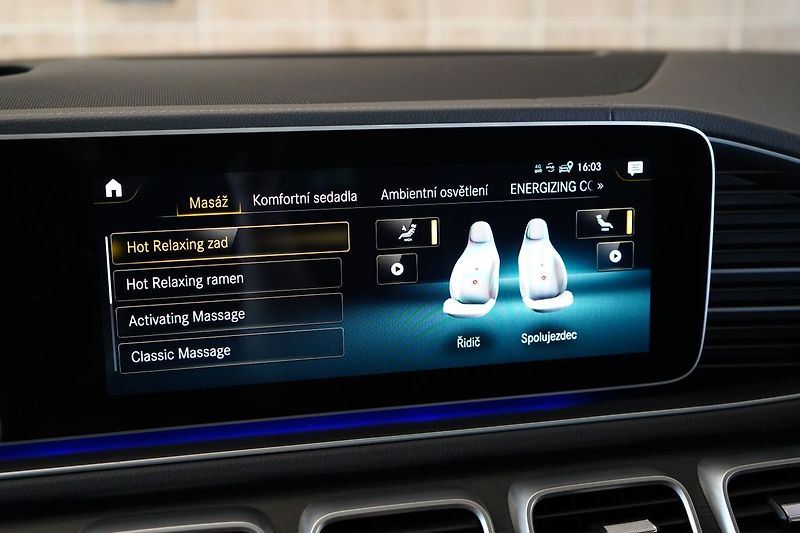 Mercedes-Benz GLE 53 AMG, Masáž, Ventilace, HUD - fotka 28 z 50