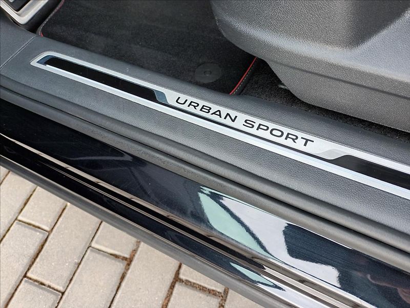 Volkswagen Tiguan 2,0 TDI,147KW,URBAN SPORT,4X4 - fotka 16 z 48