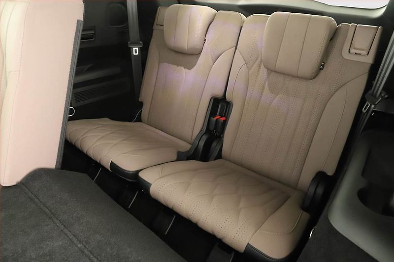 Chery Tiggo 8 (2026) 1.6 TGDI, UNIQUE, Ad. tempomat - fotka 13 z 20
