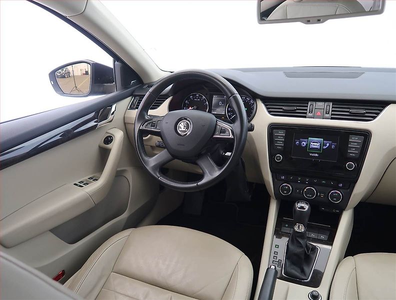 Škoda Octavia (2014) 1.4 TSI, Automat, Serv.kniha - fotka 7 z 26