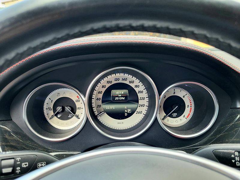 Mercedes-Benz CLS (2016) X218, Designo, AMG paket, 350D - fotka 20 z 29