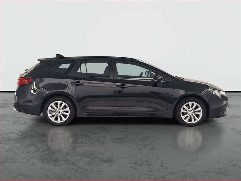 Toyota Corolla (2024) 1.8 Hybrid - fotka 6 z 23