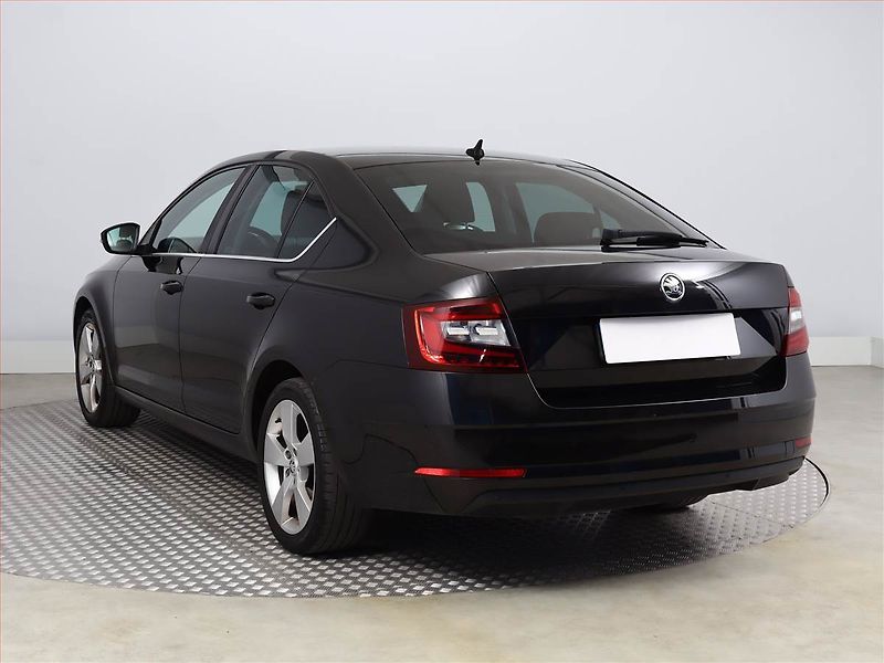 Škoda Octavia (2017) Style 1.4 TSI CNG, Serv.kniha - fotka 4 z 18