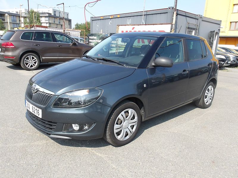 Škoda Fabia 1,4MPi 63kW KRASAVEC ! - fotka 3 z 25