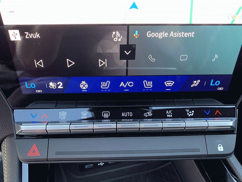 Renault Espace (2026) Iconic full hybrid E-Tech 200 - fotka 24 z 27
