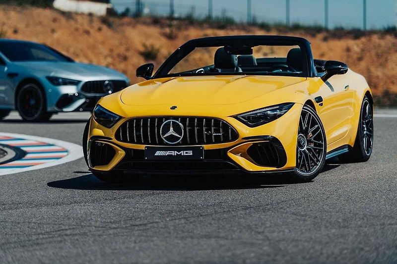 AMG SL je dnes poměrně univerzálním autem