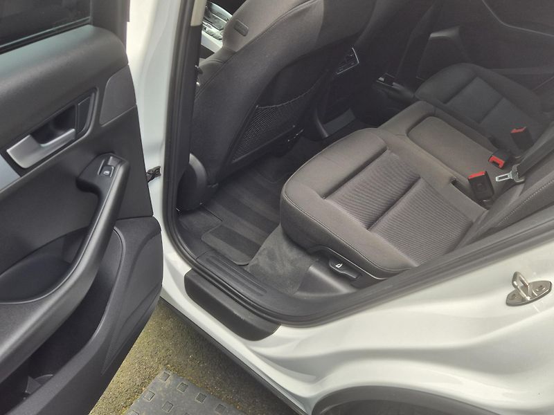 Audi Q5 (2013) - fotka 20 z 22