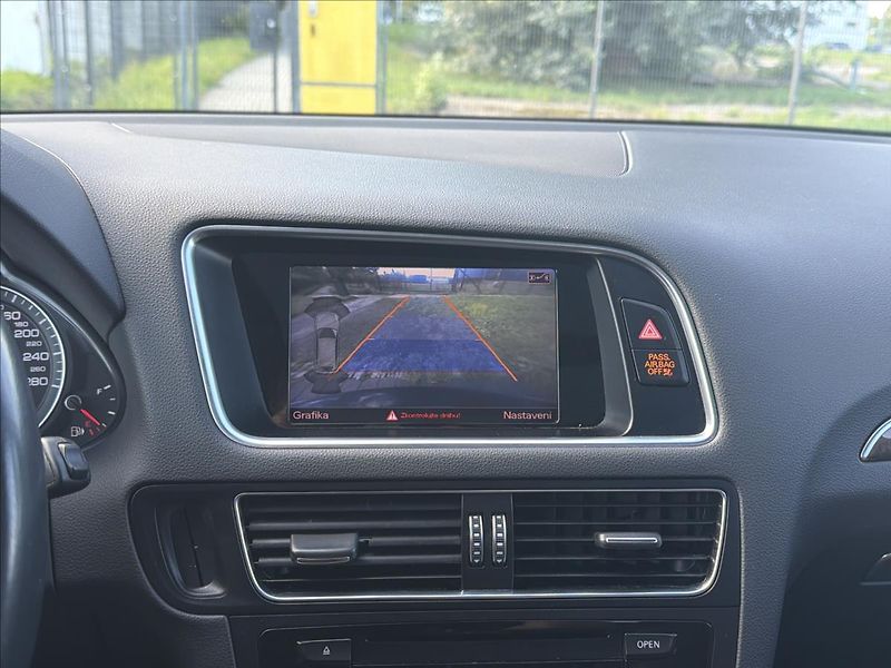 Audi Q5 2,0 TFSI 162 kW quattro - fotka 27 z 40