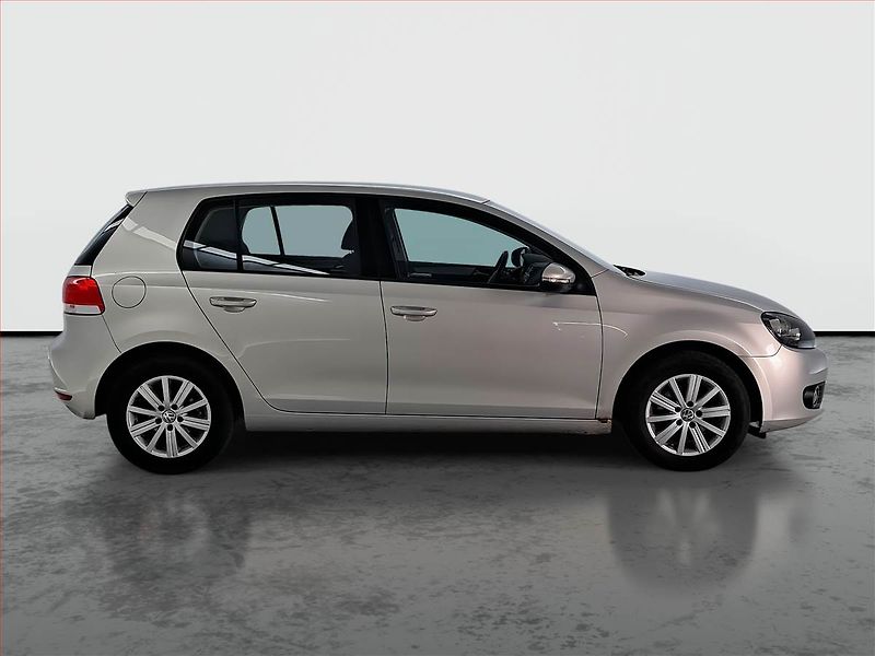 Volkswagen Golf (2011) 1.2 TSI, nová STK - fotka 6 z 15