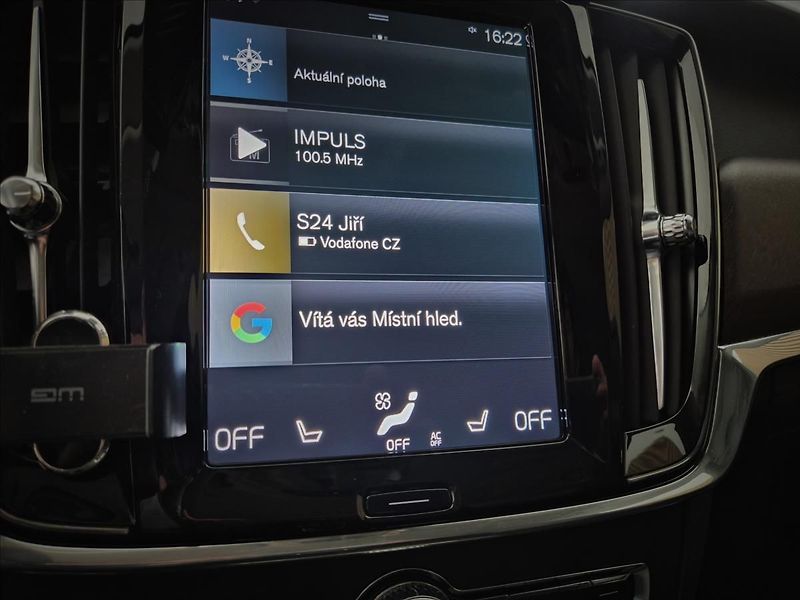 Volvo V90 CC D5 AWD Drive-E Pro POLESTAR - fotka 21 z 46