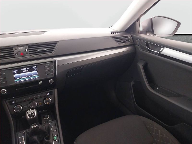 Škoda Superb (2016) Ambition 1.4 TSI, Serv.kniha - fotka 8 z 19