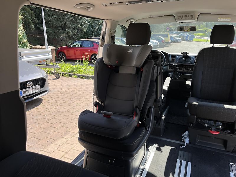 Volkswagen Multivan (2015) LONG, DSG, 110KW, NEZ. TOP. - fotka 21 z 26