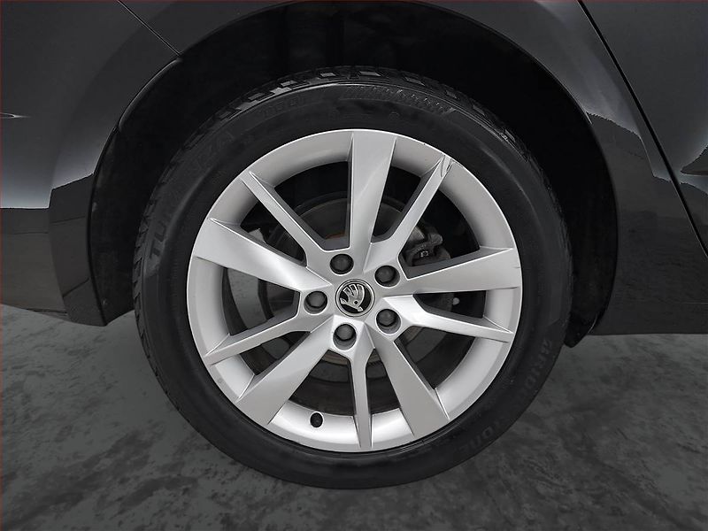 Škoda Octavia (2017) Style 1.8 TSI, Serv.kniha - fotka 14 z 18