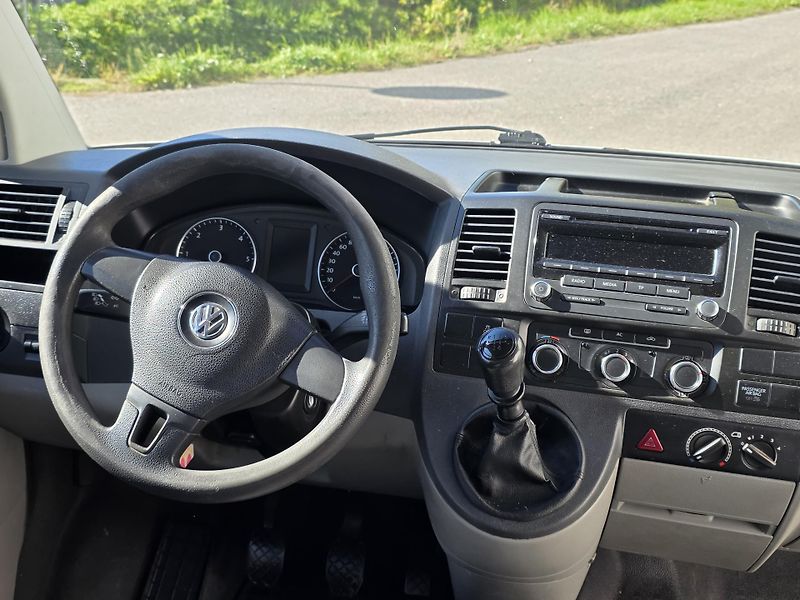 Volkswagen Transporter (2011) 2.0TDI 9MIST - fotka 12 z 17