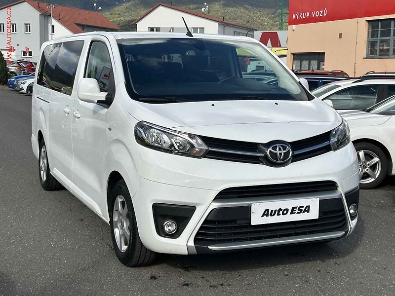 Toyota ProAce Verso (2019) 2.0D-4D L3 9míst, 110kW, AC - fotka 1 z 17