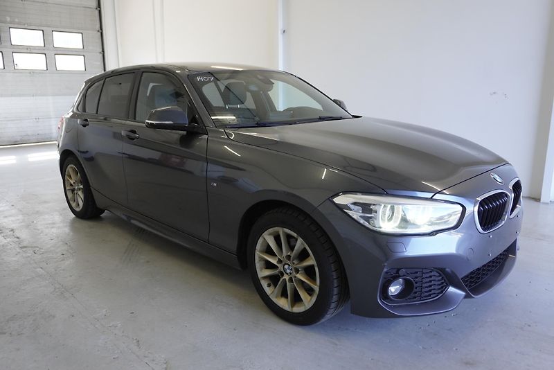 BMW Řada 1 2,0 M-SPORT AUT. - fotka 3 z 28
