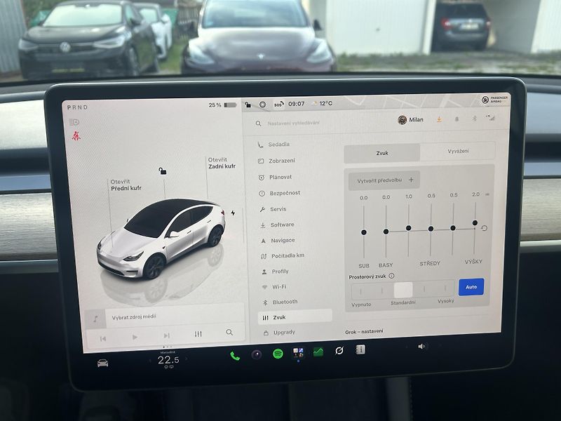 Tesla Model Y ZAMLUVENO ! TZ 94,1% - fotka 37 z 49