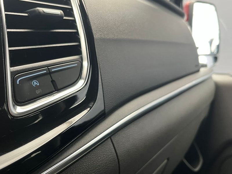 Ford Tourneo Custom 320 L2H1 Titanium 136 kW aut. - fotka 23 z 64