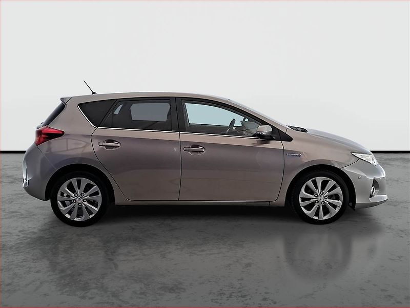 Toyota Auris (2014) Hybrid, Automat, Navi - fotka 6 z 22
