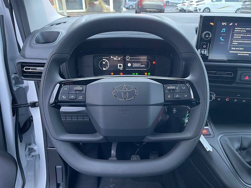 Toyota ProAce City Verso MC24 1.5L MT - fotka 18 z 25